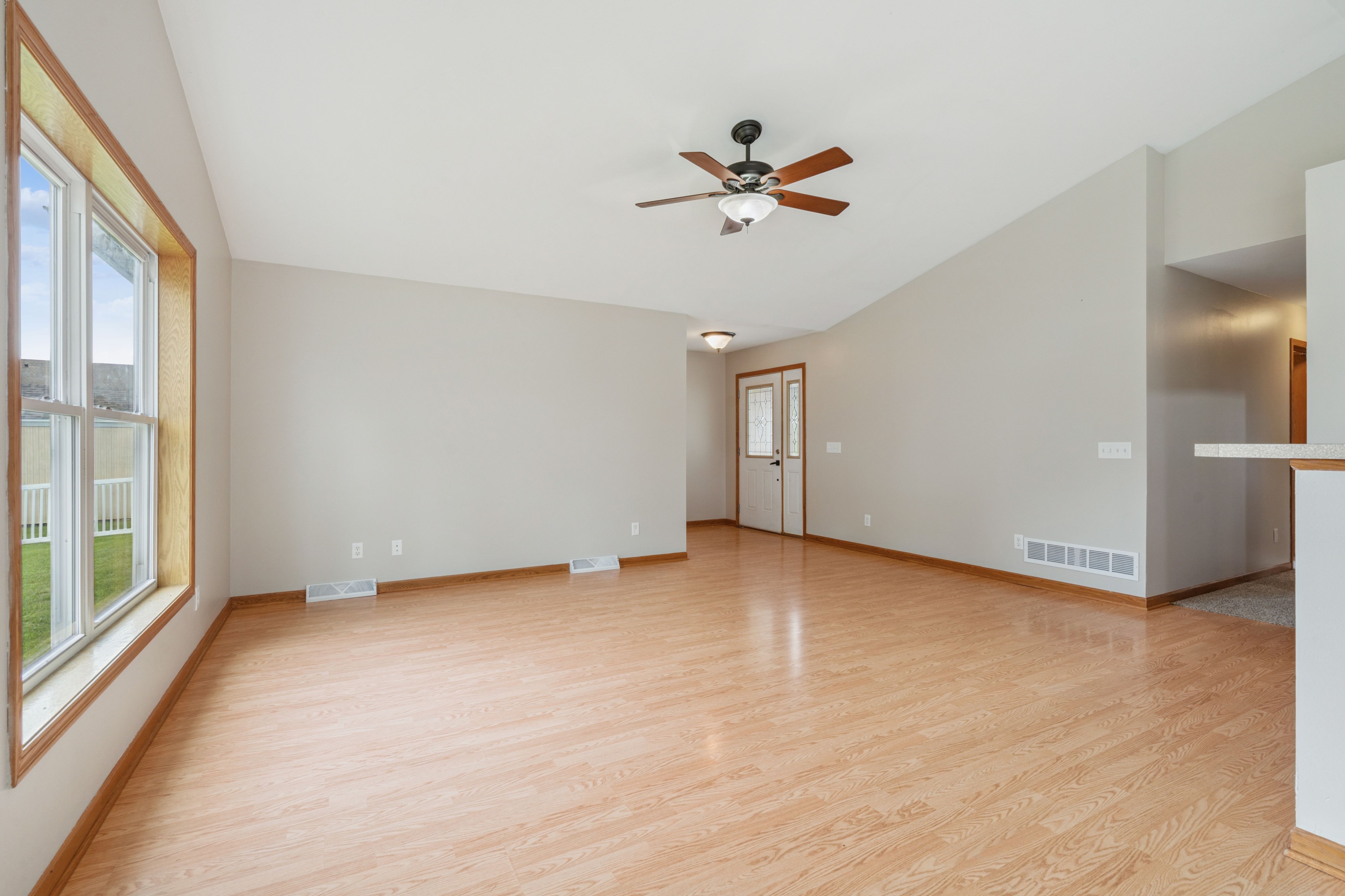 Listing Photo: 10-125 780 Country Club Ct